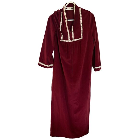 Vintage Komar Womens Leisurely Living Burgundy Robe With Lace Trim - Picture 1 of 6